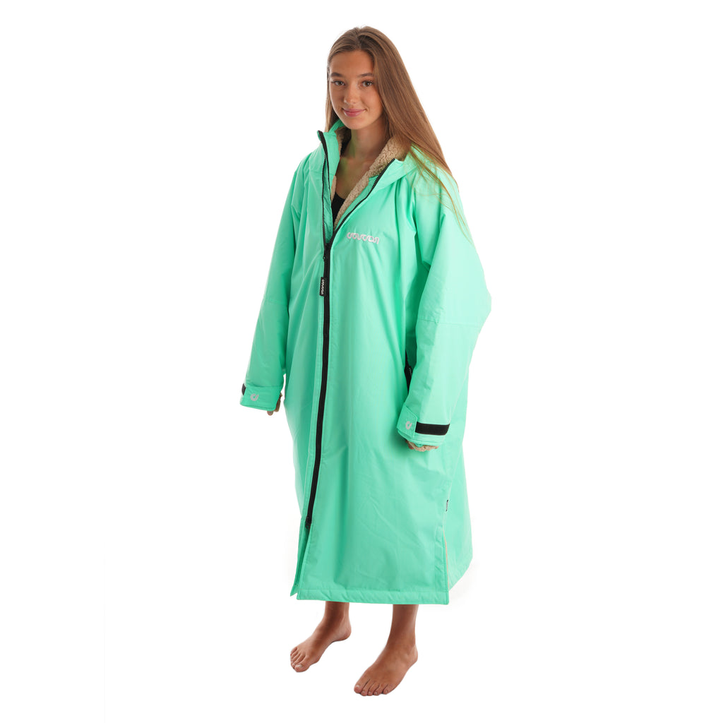 Coucon Changing Robe Adult Long Sleeve - Mint Side View Half Zipped